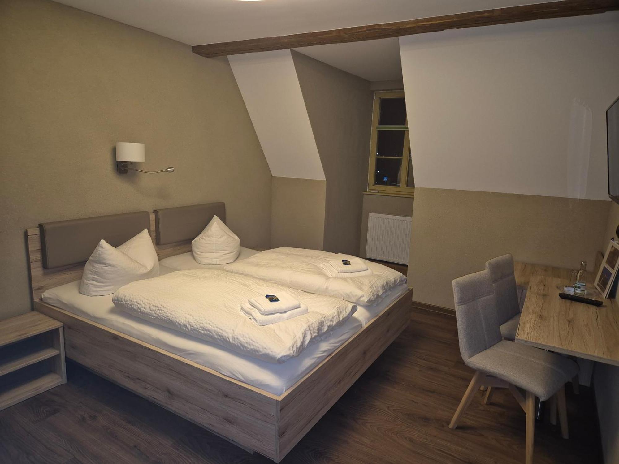Teutsche Schule Hotell Schleusingen Eksteriør bilde