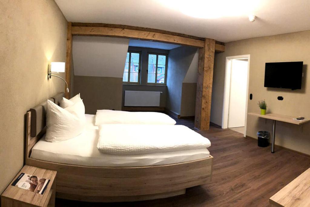 Teutsche Schule Hotell Schleusingen Eksteriør bilde